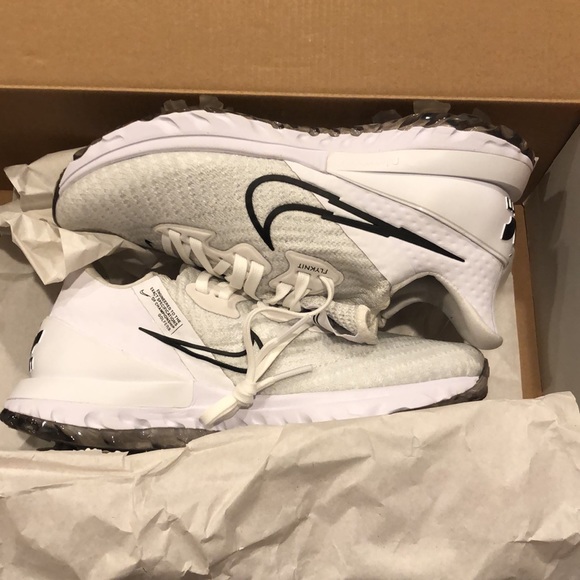 Brand new Nike golf shoes! - Picture 5 of 5